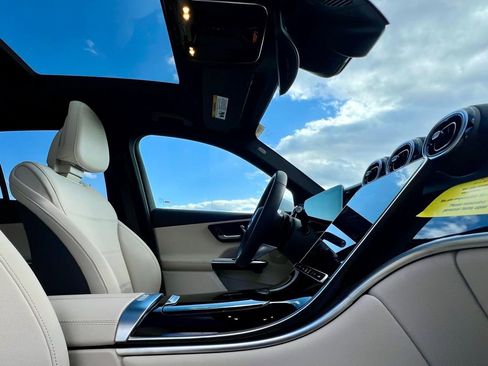 Used 2026 Mercedes-Benz GLC 300 4MATIC image 9