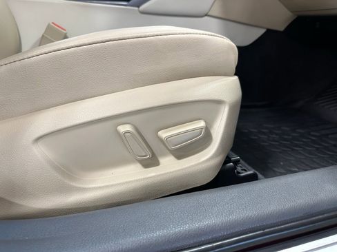 Used 2018 Toyota Camry XLE w/ Driver Assist Package image 40