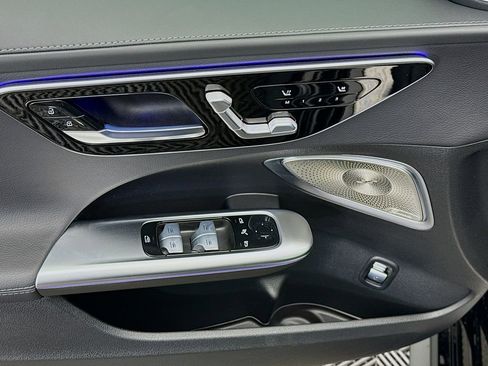 Certified 2025 Mercedes-Benz C 300 Sedan image 22