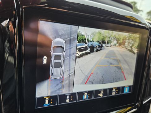 Certified 2023 Chevrolet Traverse Premier w/ Redline Edition FWD image 28