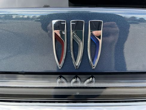 New 2026 Buick Enclave Avenir w/ Super Cruise Package image 32