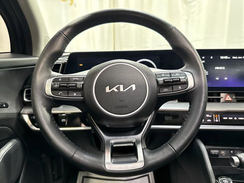 Certified 2025 Kia Sportage SX FWD image 17