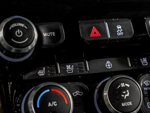 Used 2022 RAM 3500 Laramie image 26