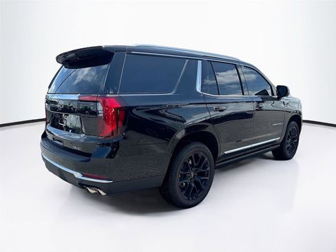 Used 2026 GMC Yukon Denali w/ Sun & Power Step Package AWD/4WD image 4