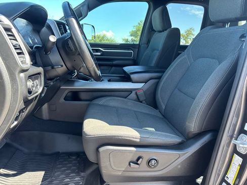 Used 2019 RAM 1500 Big Horn AWD/4WD image 10