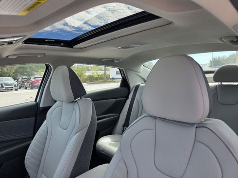 New 2026 Hyundai Elantra Limited image 19