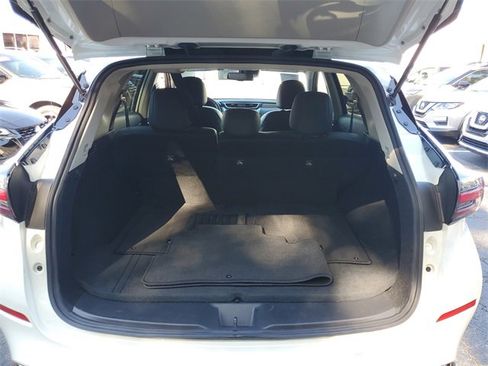 Certified 2024 Nissan Murano SV w/ SV Midnight Edition Package image 6