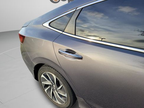 Used 2019 Honda Insight Touring image 11