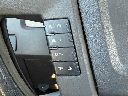 Used 2009 Ford F150 STX AWD/4WD image 15