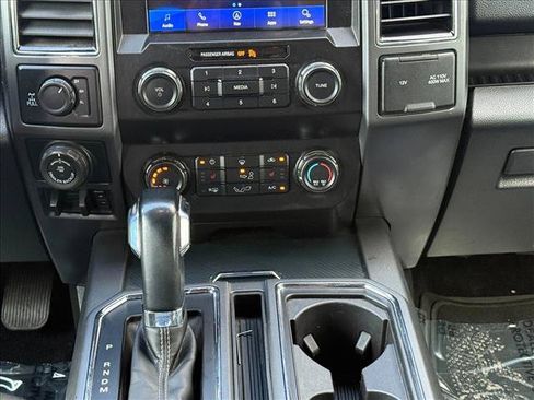 Used 2019 Ford F150 XLT w/ Equipment Group 302A Luxury AWD/4WD image 19