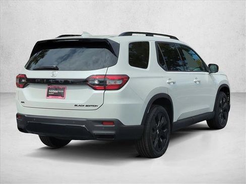 New 2026 Honda Pilot Black Edition image 2