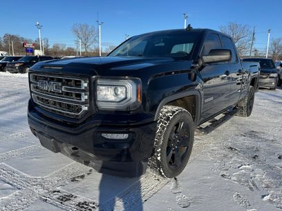 Used 2017 GMC Sierra 1500 4WD Double Cab 143.5