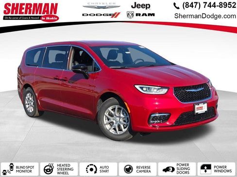 New 2026 Chrysler Pacifica Select image 1