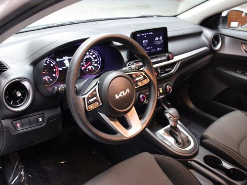 Used 2023 Kia Forte LX FWD image 31