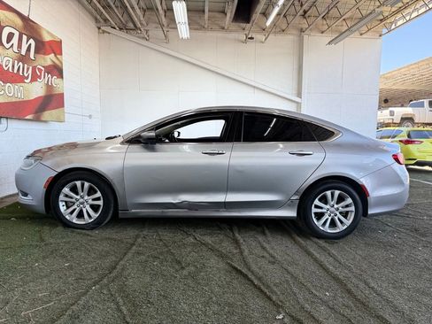 Used 2015 Chrysler 200 Limited image 12