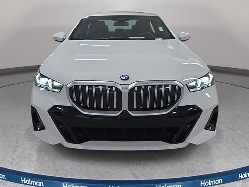 Used 2026 BMW 530i w/ M Sport Package RWD image 3