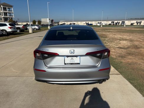 Used 2022 Honda Civic Sport image 7