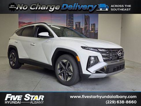 New 2026 Hyundai Tucson SEL FWD image 1