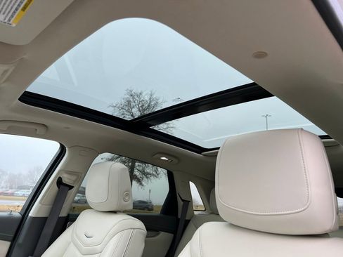 Used 2023 Cadillac XT5 Premium Luxury image 11