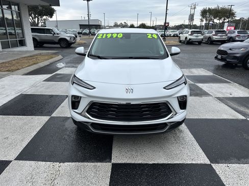 Used 2024 Buick Encore GX Preferred image 2