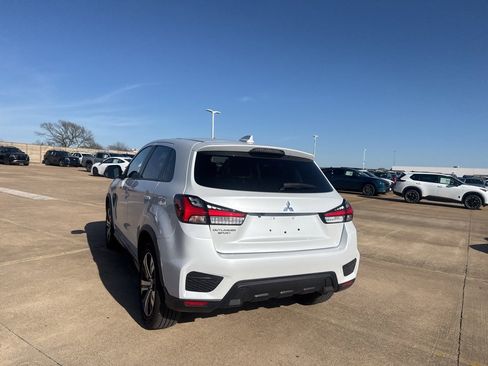 Used 2024 Mitsubishi Outlander Sport ES image 15