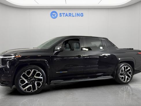 Certified 2024 Chevrolet Silverado EV RST image 2