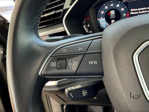 Used 2023 Audi Q3 2.0T Premium w/ Convenience Package AWD/4WD image 24