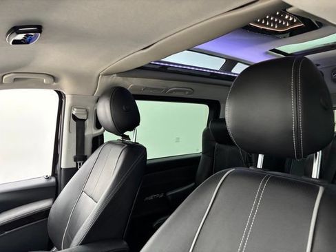 Used 2019 Mercedes-Benz Metris Passenger image 22