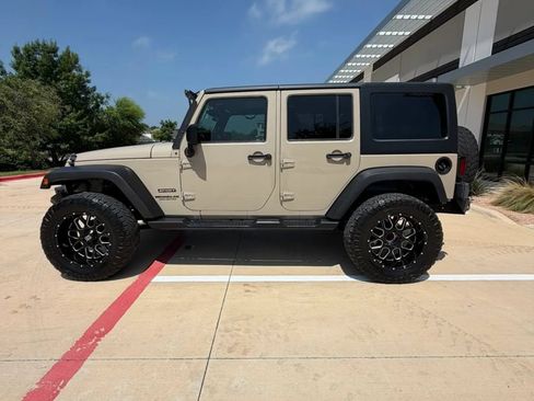 Used 2016 Jeep Wrangler Unlimited Sport w/ Quick Order Package 24S AWD/4WD image 2