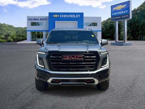 Certified 2025 GMC Yukon AT4 Ultimate w/ LPO, Floor Liner Package AWD/4WD image 10