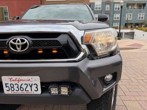 Used 2013 Toyota Tacoma PreRunner w/ TRD Off-Road Pkg RWD image 17