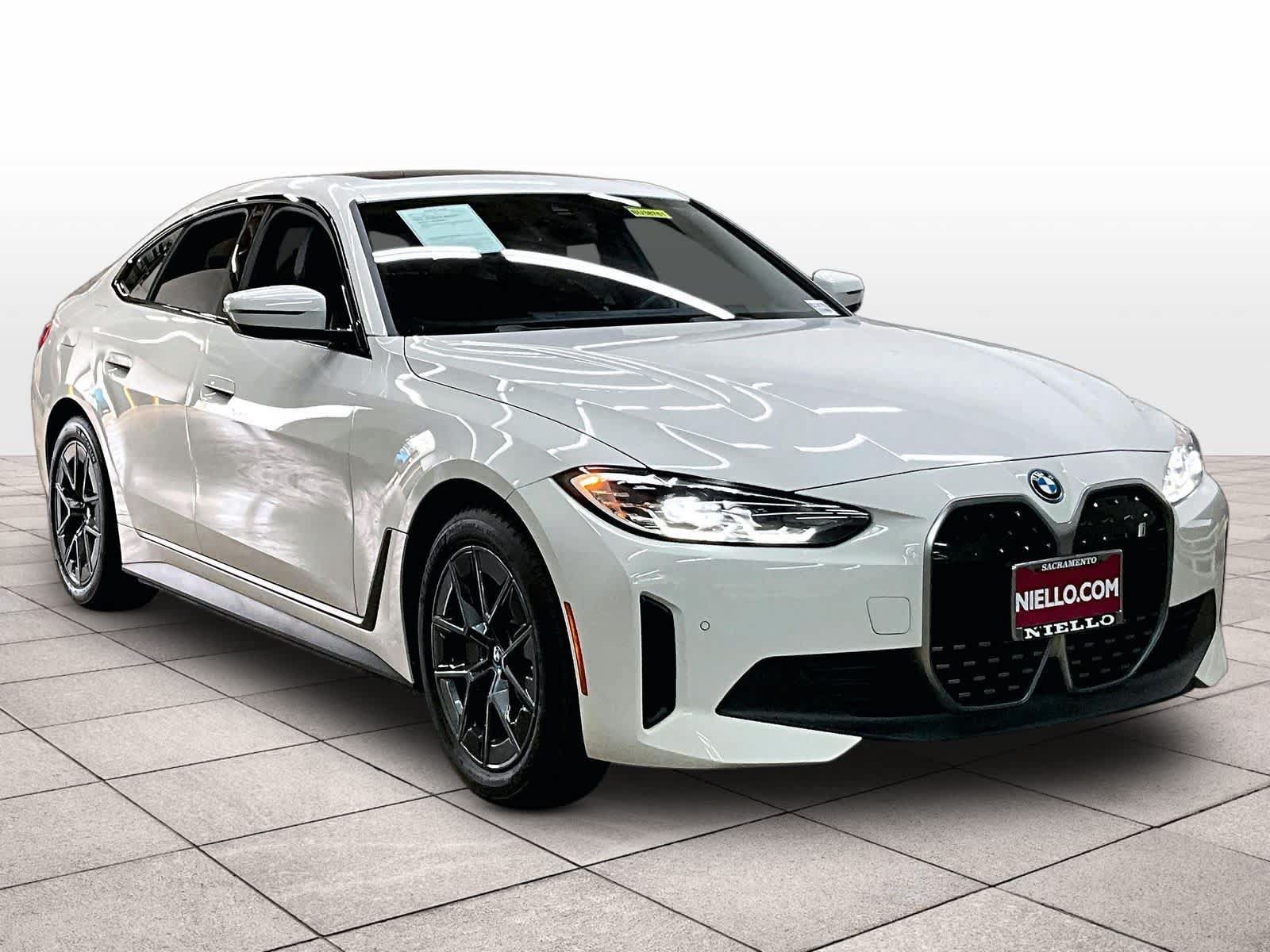 Used 2023 BMW i4 eDrive35 w/ Premium Package RWD image 2