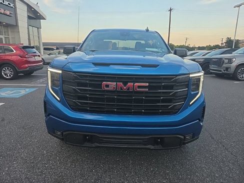 Used 2023 GMC Sierra 1500 Elevation AWD/4WD image 8