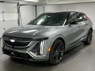 New 2026 Cadillac Lyriq V w/ Exterior Carbon Fiber Package