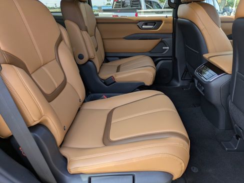 New 2025 Nissan Armada SL w/ Captain's Chari Seat Package image 21