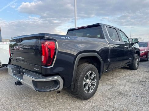 Used 2025 GMC Sierra 1500 SLT AWD/4WD image 4