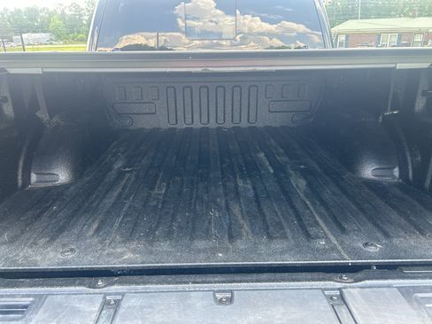 Used 2022 Ford F150 Lariat w/ Equipment Group 502A High AWD/4WD image 14