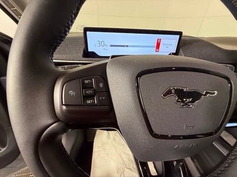 Used 2025 Ford Mustang Mach-E Premium AWD/4WD image 18