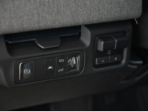 New 2026 GMC Sierra EV Elevation image 25