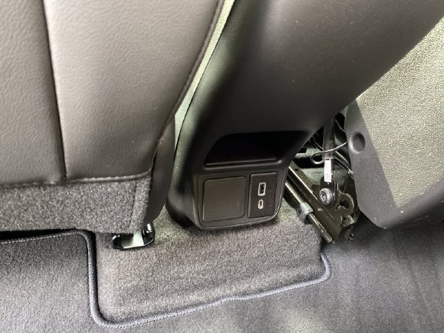 Certified 2024 Buick Encore GX Preferred w/ Comfort Package FWD image 19