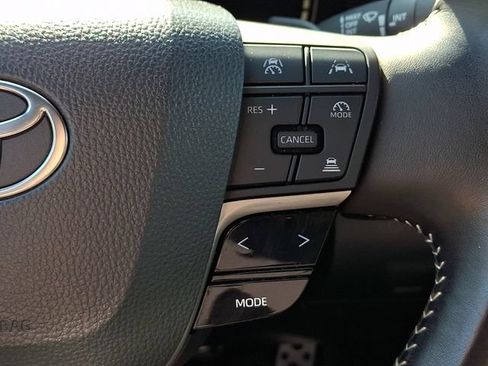 Used 2025 Toyota Camry SE FWD image 21