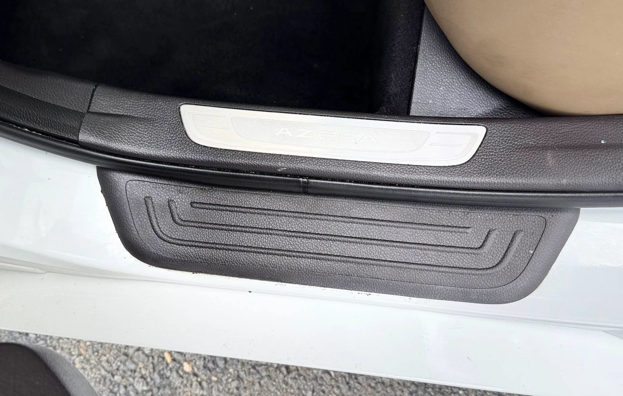 Used 2013 Hyundai Azera w/ Technology Pkg FWD image 32