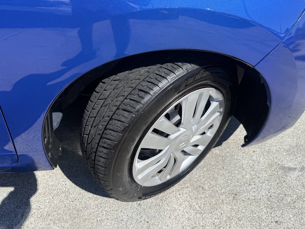 Used 2015 Honda Fit LX image 25