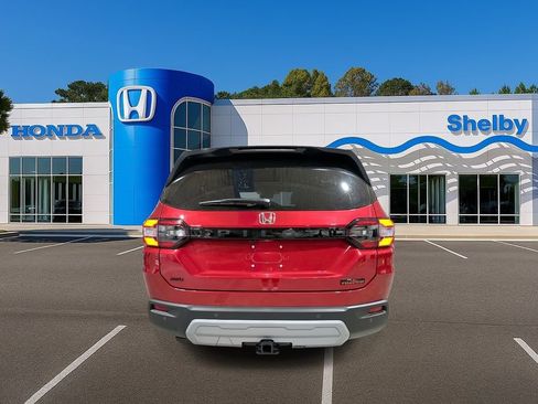 New 2025 Honda Pilot TrailSport image 7