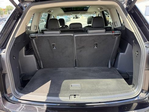 Used 2023 Volkswagen Atlas SE w/ Panoramic Sunroof Package AWD/4WD image 27