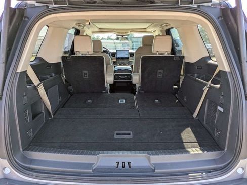 Used 2024 Ford Expedition Limited RWD image 13