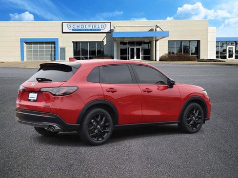 Used 2025 Honda HR-V Sport image 3