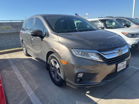 Used 2018 Honda Odyssey EX-L image 3