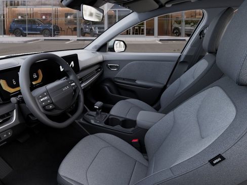 New 2026 Kia K4 FWD image 17