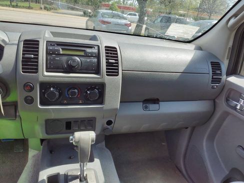 Used 2013 Nissan Frontier S RWD image 12